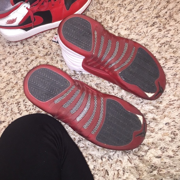 Shoes - Picture 4 of 4