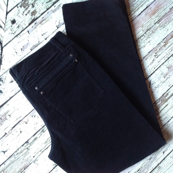 White House Black Market Pants - 🌷White House black market black corduroy pants🌷
