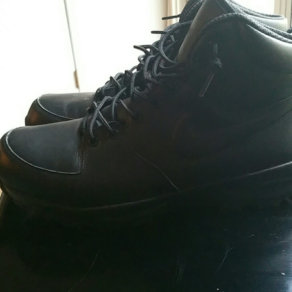 Nike ACG Boot - Picture 1 of 3