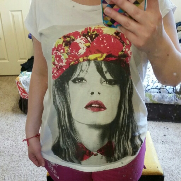 Shirt - Picture 2 of 2