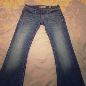 Buckle BKE Stella flare cut jeans. Size 29L.