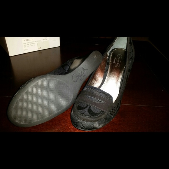 Authentic COACH wedges 7.5