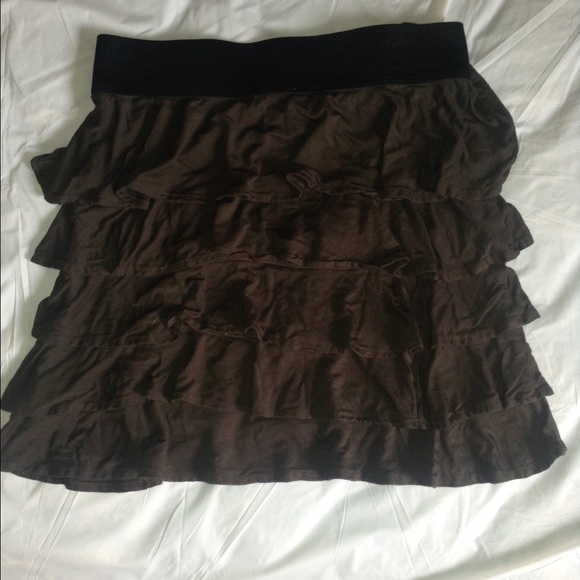 Ruffle skirt - Picture 2 of 2