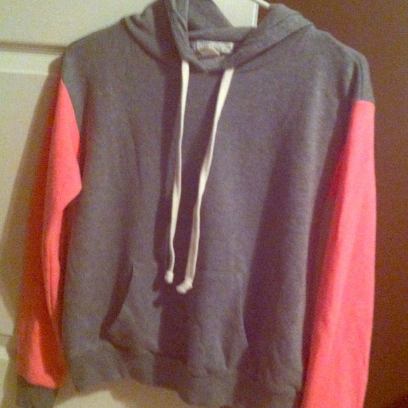 Hot pink/grey sweatshirt!
