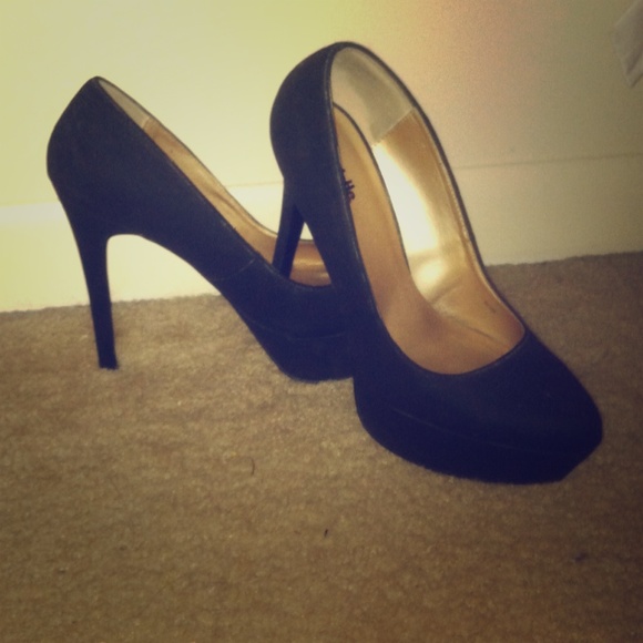 Black heels