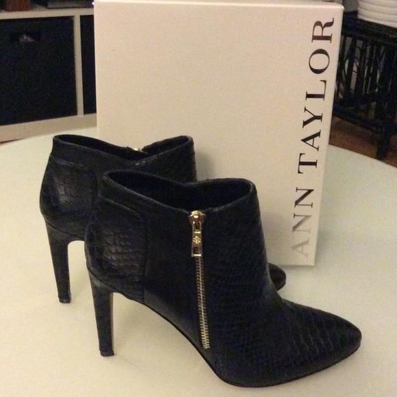 Ann Taylor Shoes - ANN TAYLOR SNAKE PRINT HEELS