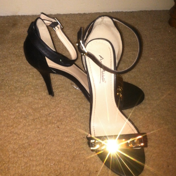 Sandle heels