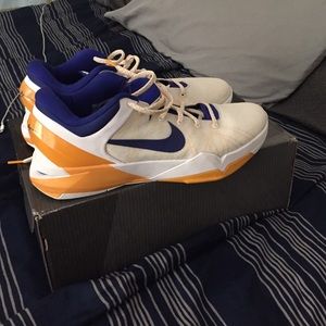 Kobe VII