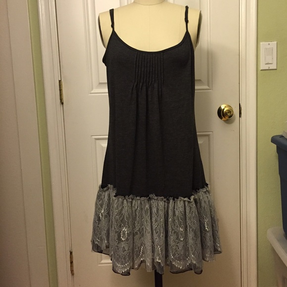 Ryu Grey Dress with Lace Trim