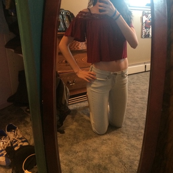 Red off the shoulder lace shirt - Picture 2 of 2