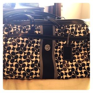 Authentic coach black and white purse
