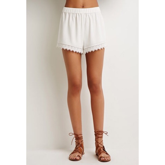 Free People Other - 👑HOST PICK👑 F21 White Crochet- Trimmed Shorts🌿