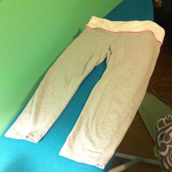 Athletic leggings