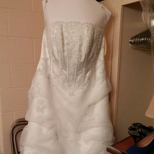 Wedding dress