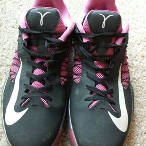 Kay Yow hyperdunk lows 2013
