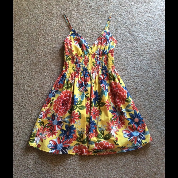 Bright and sunny summer dress