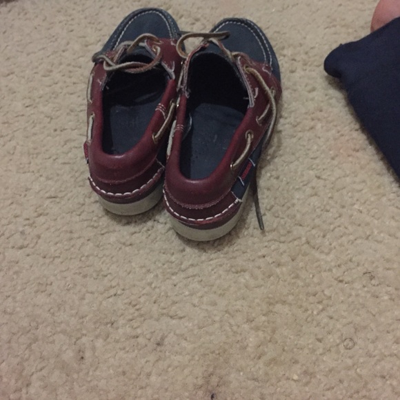 Shoes - Picture 2 of 3