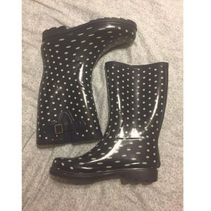 Polka dot rain boots