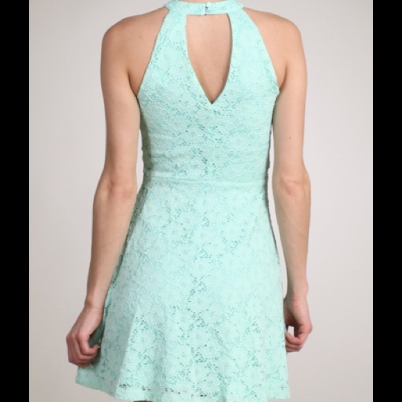 Lace Dress - Picture 2 of 4