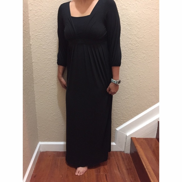 Black dress - Picture 2 of 2