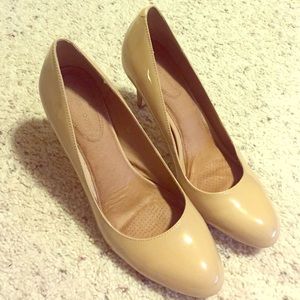 Nude Corso Como pumps