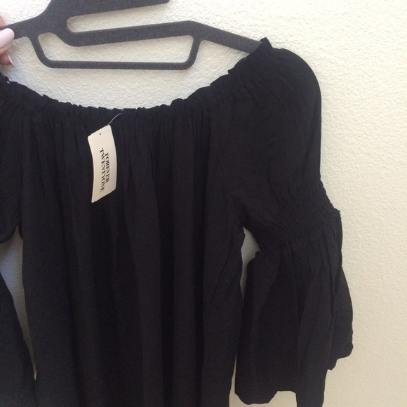 🚫SOLD🚫🌿NWT F21 TRUMPET- SLEEVED SHIFT DRESS - Picture 3 of 4