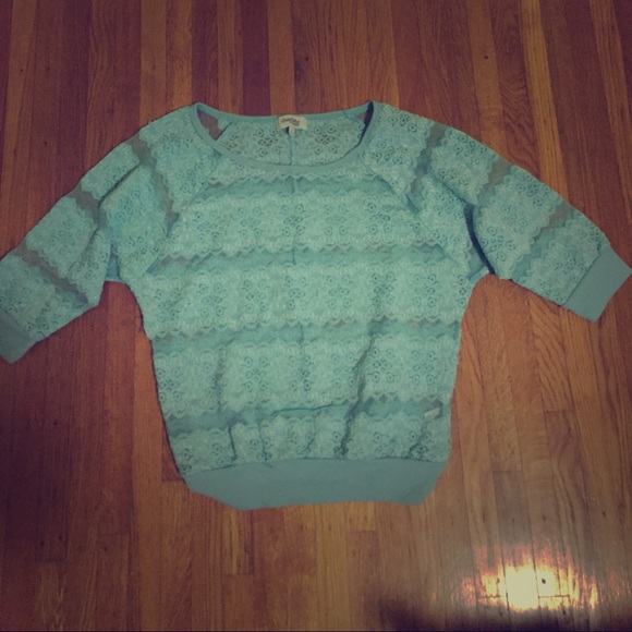 Teal top
