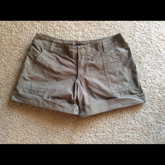 GAP shorts - 1 for 10, 2 for 18