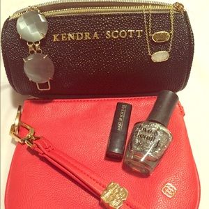 Kendra Scott Travel Case and Wristlet Duo!