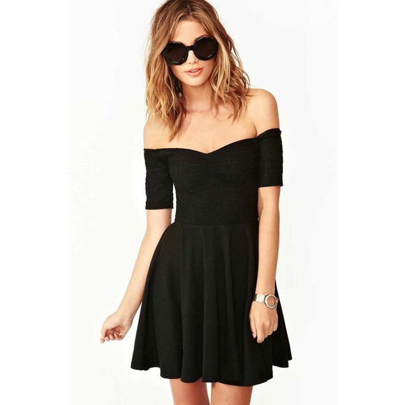 Nasty gal-Kick push dress- Black off the shoulder