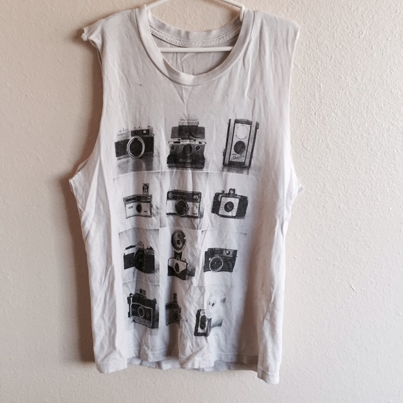 Brandy Melville Camera Muscle Tee - Picture 1 of 1