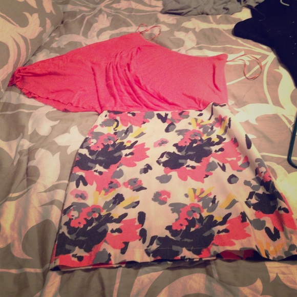 Spring dress one shoulder flower design