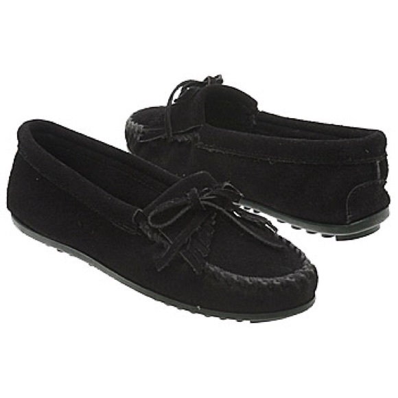 Minnetonka- black moccasins