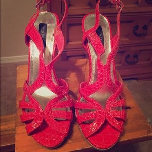 WATERMELLON PINK PUMPS!