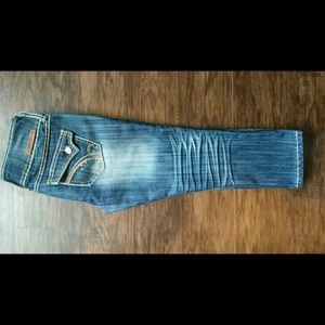 Almost Famous Jean Capris