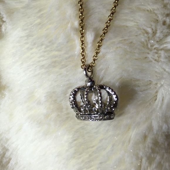 Juicy crown necklace