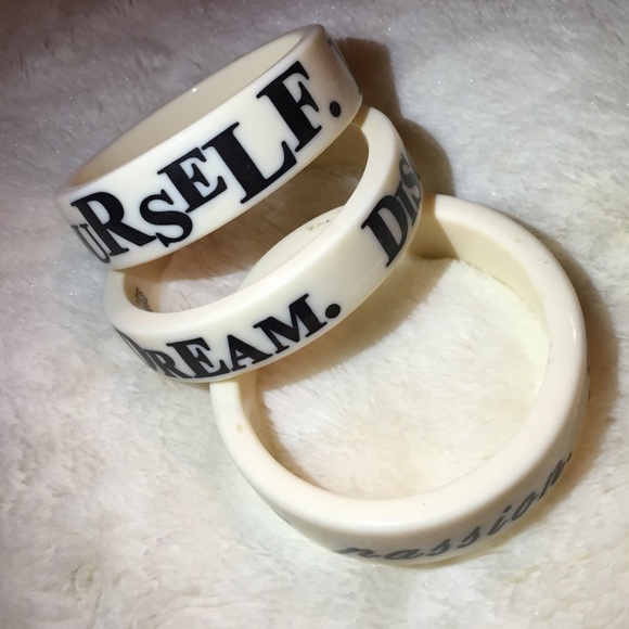 Fashion bracelet
