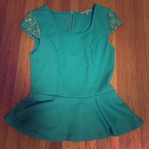 Green/blue top