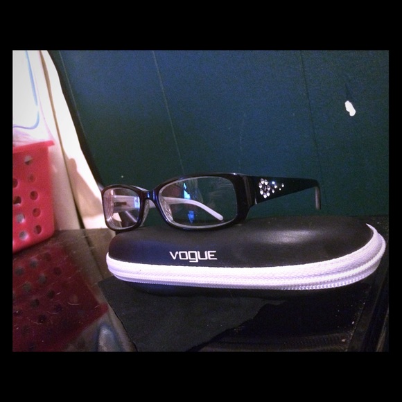 Black VOGUE Glasses w/Crystal Design