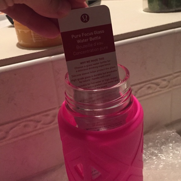 Sold 🌟Lululemon Glass Water Bottle - Picture 3 of 3