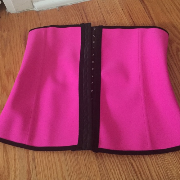 Waist trainer