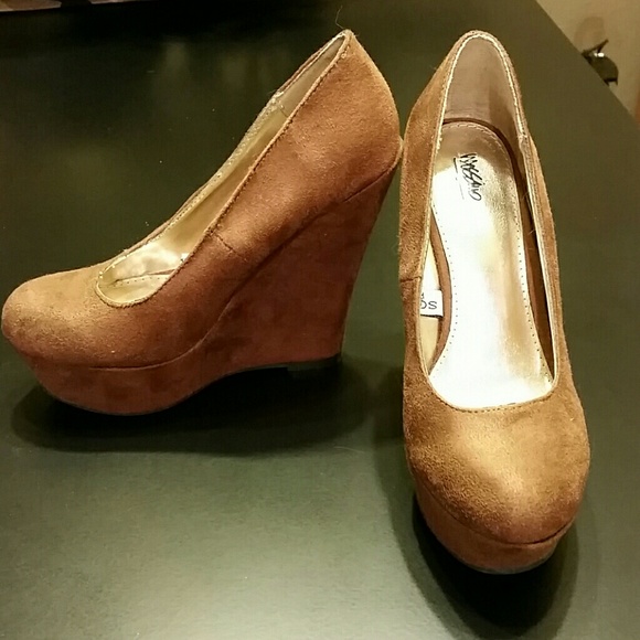 Brown Suede Close Toed Platforms