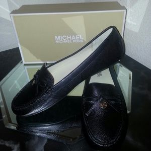 AUTHENTIC MICHAEL KORS MOC FLATS