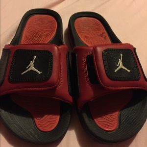 jordan sandals size 4 in men
