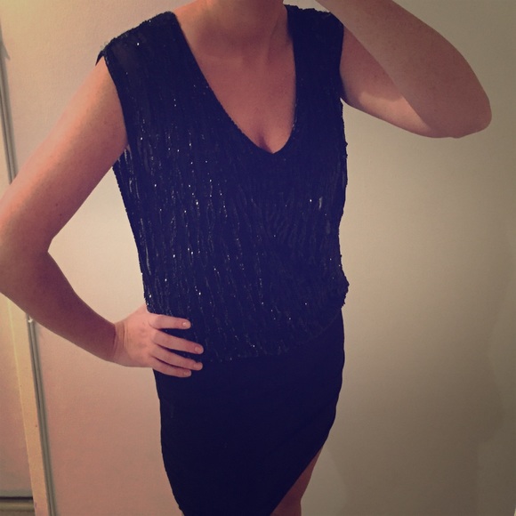 LBD-Party Dress- Guess sequin top v neck dress