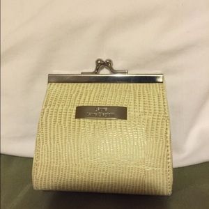 Laura biagiotti change purse