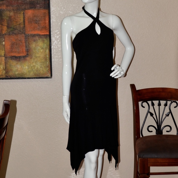 bcbgmaxazria keyhole halter cocktail dress