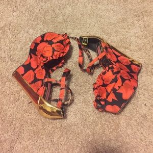 🌹🌹🌹Floral Wedges 🌹🌹🌹