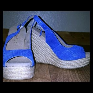 VOLITALE Wedge sandals