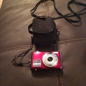 Nikon Coolpix Digital Camera with carrying case